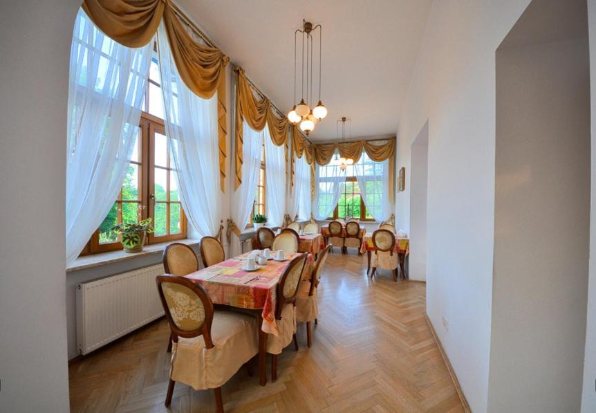 Willa Raj Naleczow Bagian luar foto